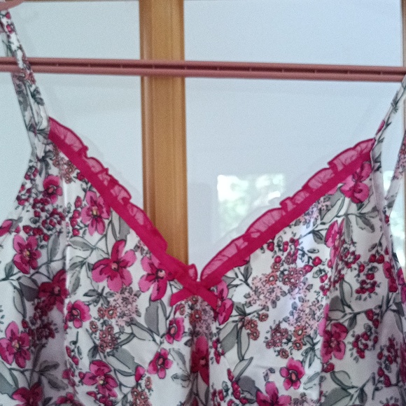 Adonna chemise, adjustable straps, straps to tie in the back - Picture 2 of 7